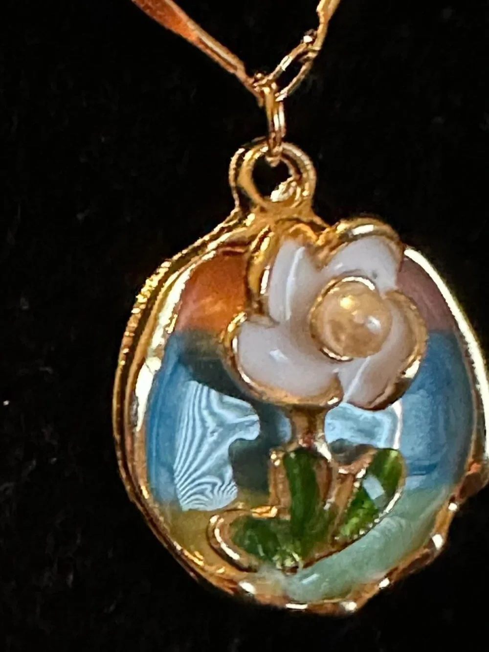 Self handmade 18K gold plated chain & vintage flower oil painting necklace.